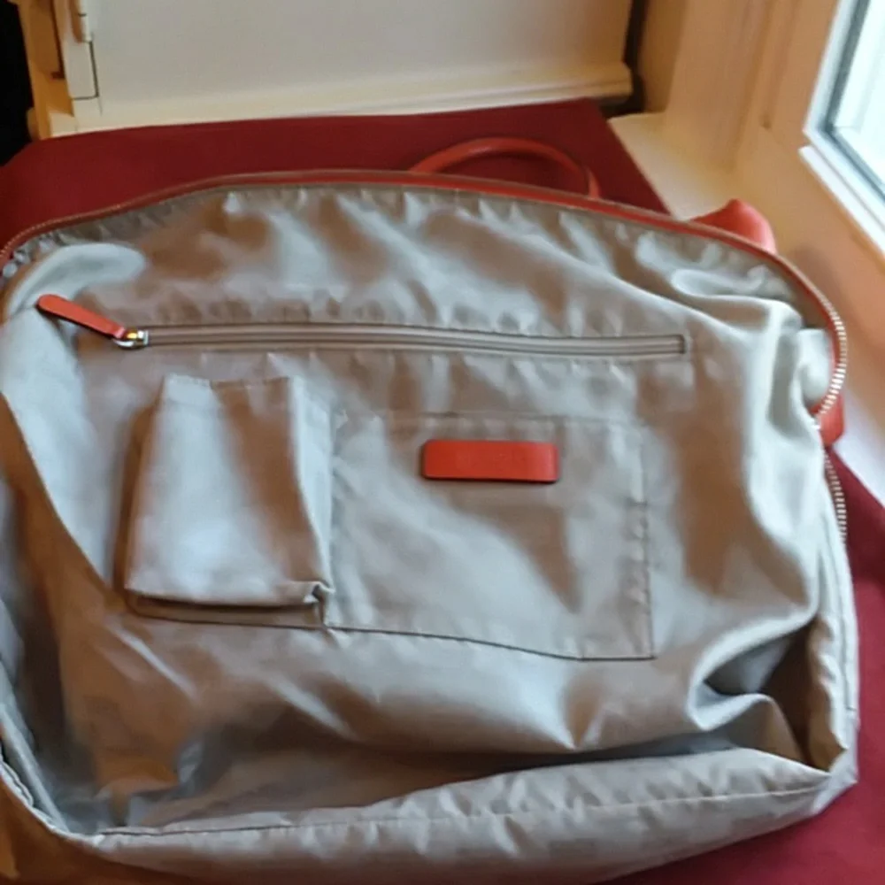 SOLD Michael Kors TravelBag Orange Leather XLarge Bag. Excellent Condition - Picture 12 of 14